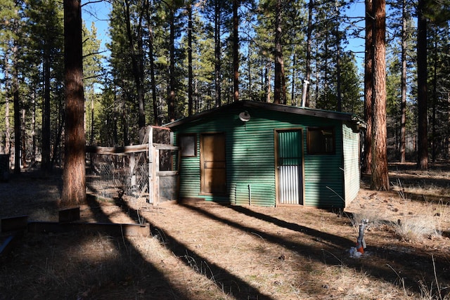 view of outbuilding