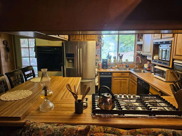 43192 River St, Fall River Mills, CA 96028 - photo 4