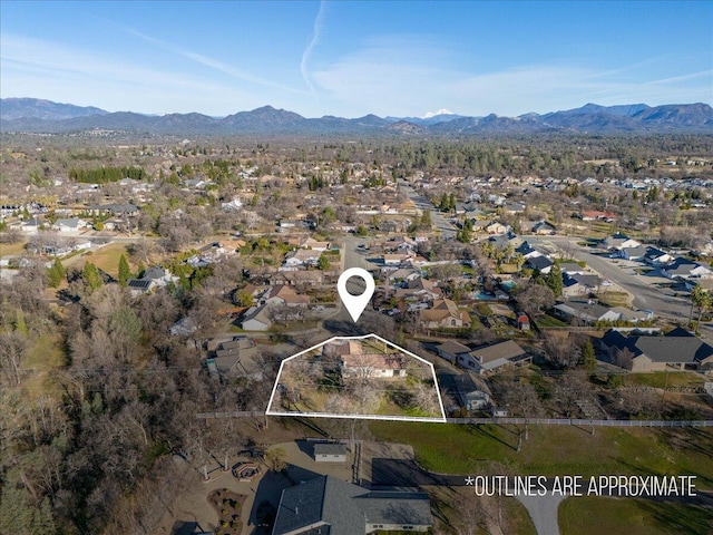 Listing photo 3 for 11519 Norton Ln, Redding CA 96003