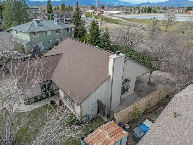 bird's eye view with a mountain view