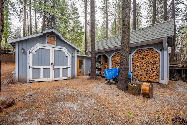 view of outbuilding