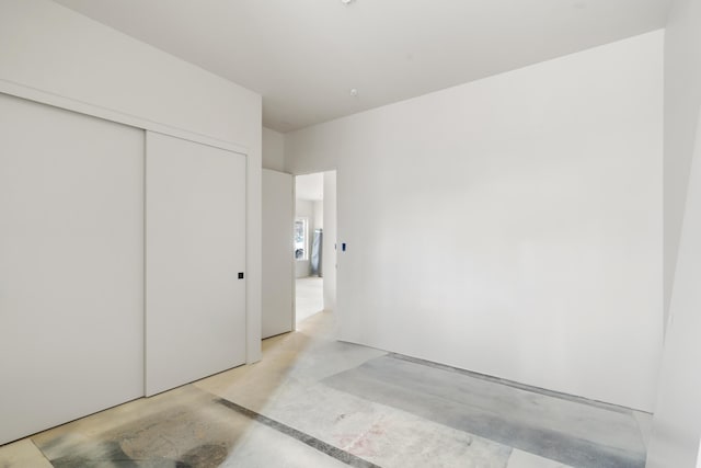 bedroom featuring a closet