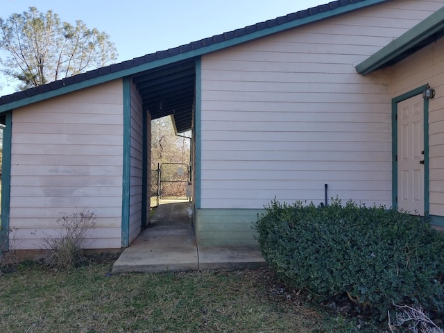 view of outbuilding