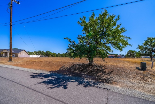 Listing photo 3 for 21911 Hayfork Pl, Lake California CA 96022