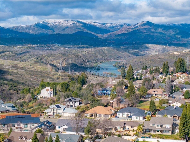 bird's eye view with a mountain view