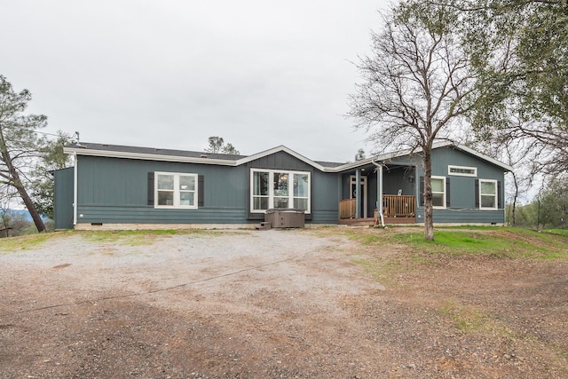 manufactured / mobile home with a porch