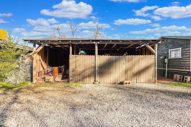 view of outdoor structure with an outdoor structure