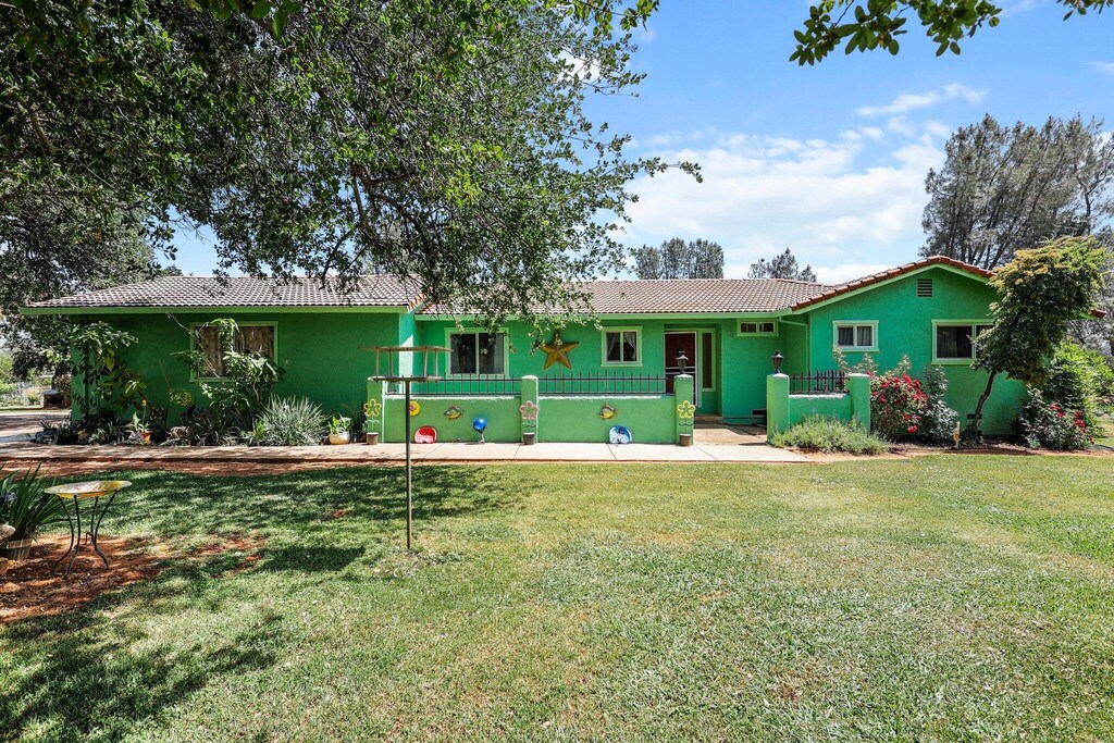 5785 Olive St, Anderson, CA 96007 - photo 1