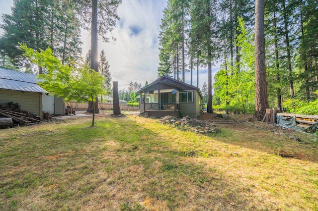 view of yard featuring fence