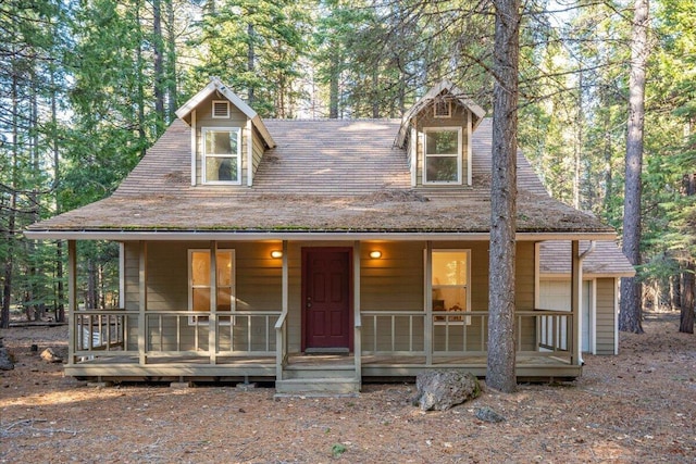 view of front facade featuring covered porch