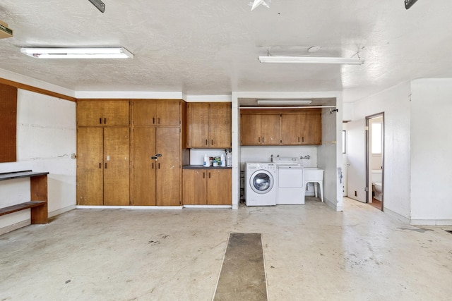 garage with independent washer and dryer