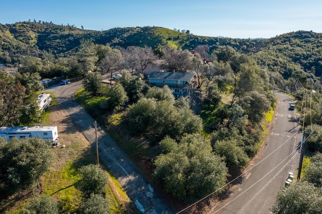 Listing photo 2 for 22195 Loop Dr, Redding CA 96003