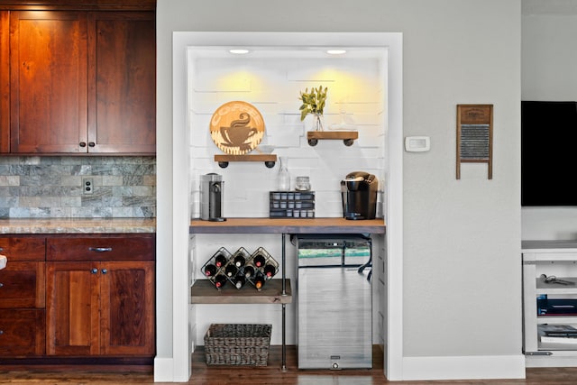 3300 Forest Hills Dr, Redding, CA 96002 - bar with tasteful backsplash, baseboards, and a bar