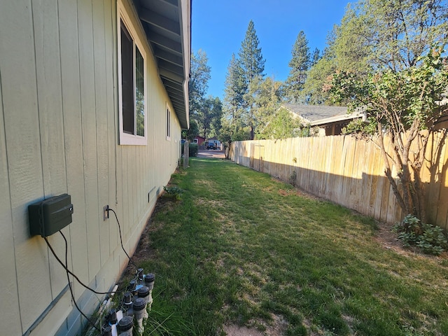 view of yard featuring fence