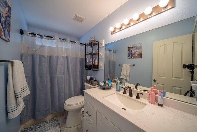 full bathroom with visible vents, toilet, vanity, and a shower with curtain