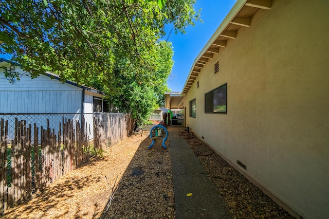 view of yard featuring fence