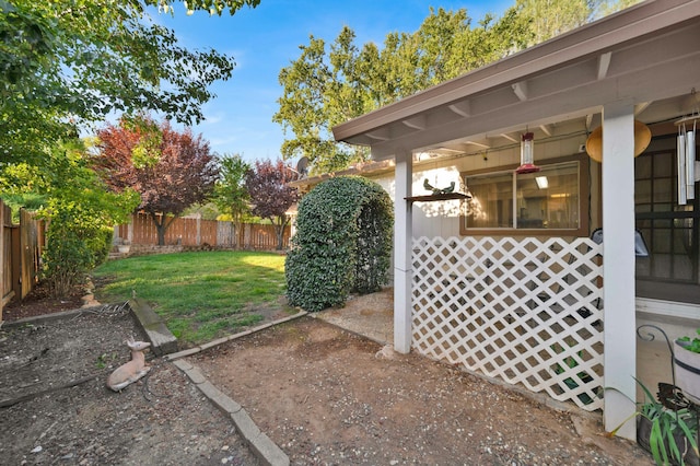 view of yard featuring a fenced backyard