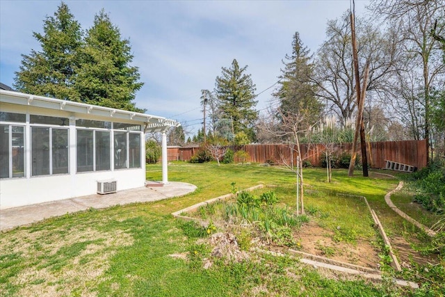 6040 Hornbeck Ln, Anderson, CA 96007 - view of yard with a fenced backyard and a sunroom