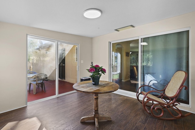 3235 Sharon Ave, Anderson, CA 96007 - sitting room featuring wood finished floors