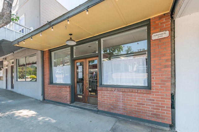 493 Main St, Weaverville, CA 96093 - property entrance featuring brick siding and french doors