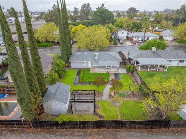 926 Cortina Dr, Orland, CA 95963 - drone / aerial view