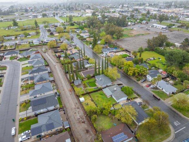 926 Cortina Dr, Orland, CA 95963 - bird's eye view featuring a residential view