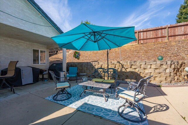 2919 Buckingham Dr, Shasta Lake, CA 96019 - view of patio with fence and area for grilling