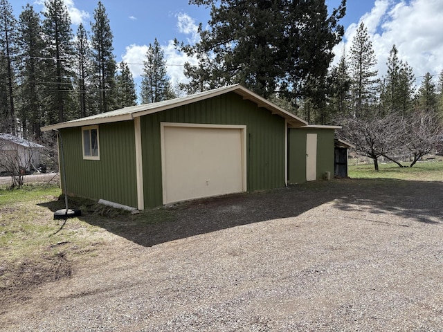 75 Pine Dr, Lookout, CA 56054 - detached garage with driveway