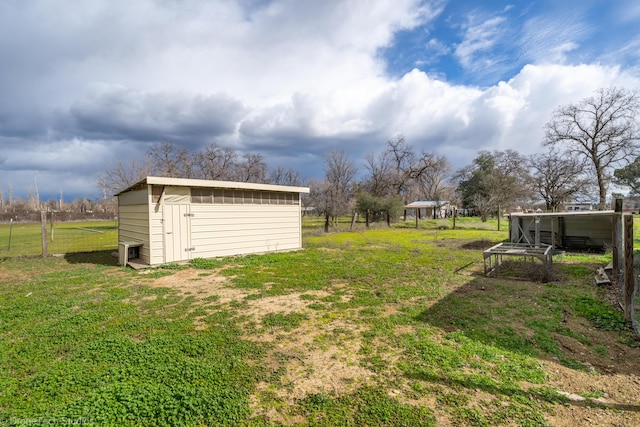 5995 Bellevue Ln, Anderson, CA 96007 - view of yard with fence and an outdoor structure