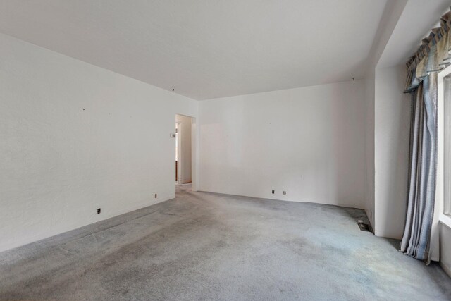 211 Smith St, Mount Shasta, CA 96067 - photo 10