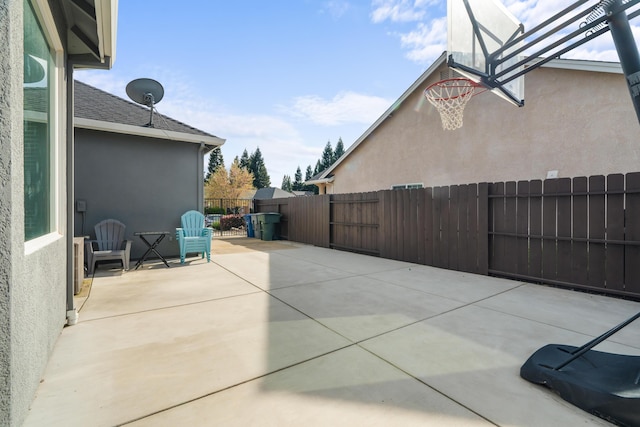 2796 Madison River Dr, Redding, CA 96002 - view of patio / terrace featuring fence