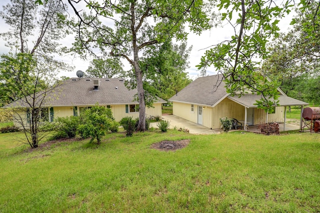 9400 Placer Rd, Redding, CA 96001 - view of yard with a patio area