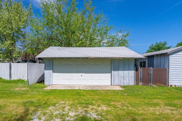 detached garage with fence