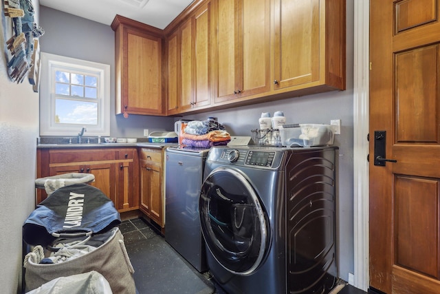 15320 Middletown Park Dr, Redding, CA 96001 - laundry area with cabinet space and washer and dryer