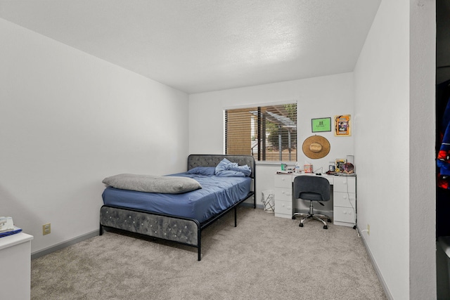2831 Camulos Way, Redding, CA 96002 - bedroom featuring carpet flooring and baseboards