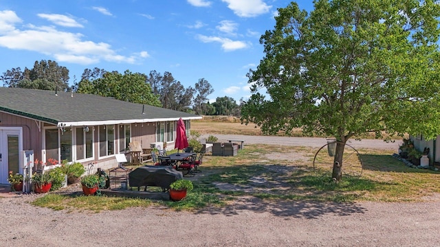 4647 County Road Ff, Orland, CA 95963 - view of yard with a patio
