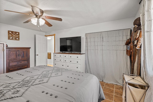 4647 County Road Ff, Orland, CA 95963 - bedroom with ceiling fan
