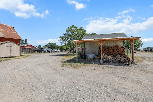4647 County Road Ff, Orland, CA 95963 - view of dirt / gravel driveway