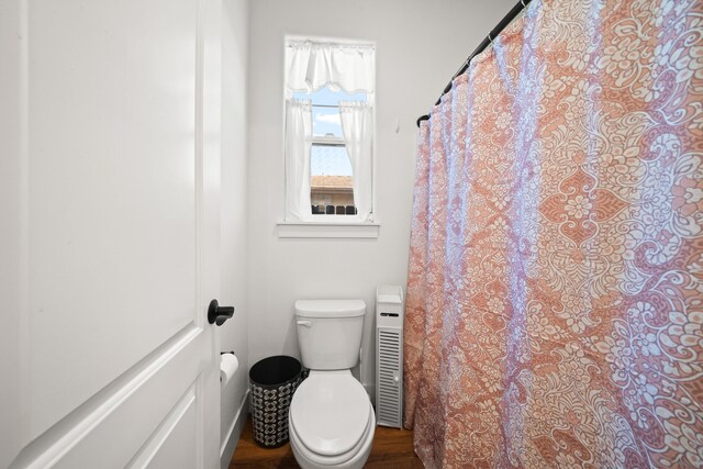 4631 Pleasant Hills Dr, Anderson, CA 96007 - full bath featuring toilet and wood finished floors