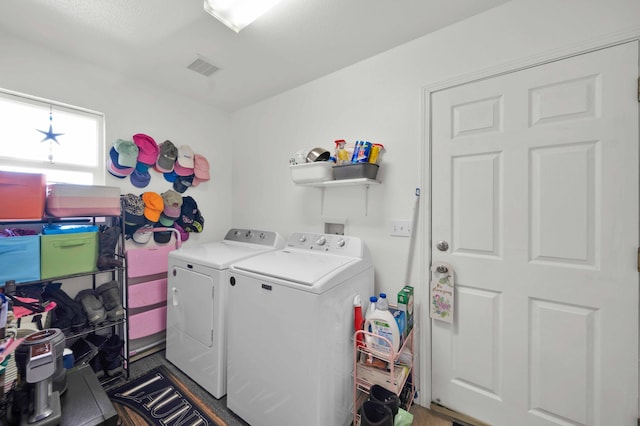 22496 Rio Alto Dr, Cottonwood, CA 96022 - laundry area with washer and clothes dryer