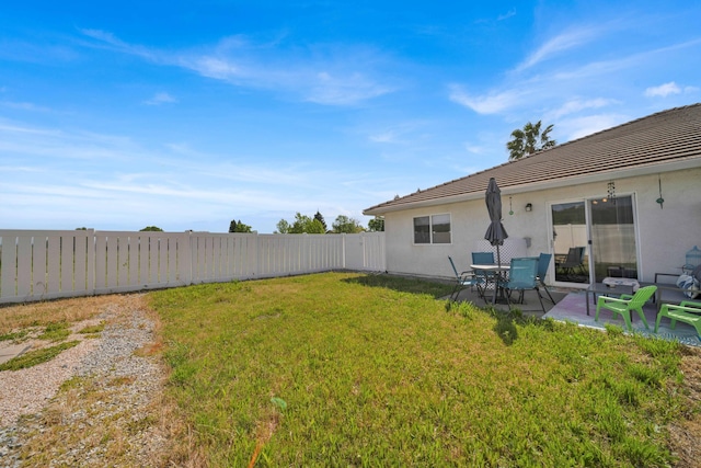 22496 Rio Alto Dr, Cottonwood, CA 96022 - view of yard with a patio area