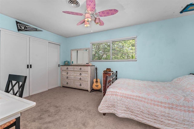 7090 Rio Rancho Rd, Anderson, CA 96007 - bedroom with carpet floors, a ceiling fan, visible vents, and a closet