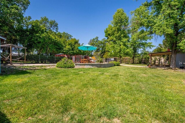 7090 Rio Rancho Rd, Anderson, CA 96007 - view of yard with fence