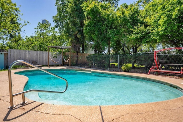 7090 Rio Rancho Rd, Anderson, CA 96007 - view of pool with a fenced backyard, a patio, and a fenced in pool