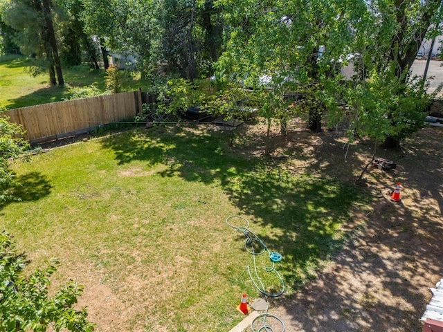 7090 Rio Rancho Rd, Anderson, CA 96007 - view of yard with fence