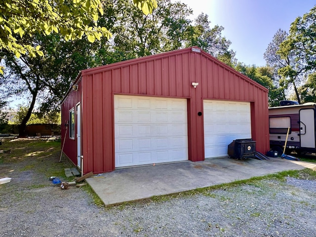7090 Rio Rancho Rd, Anderson, CA 96007 - view of detached garage