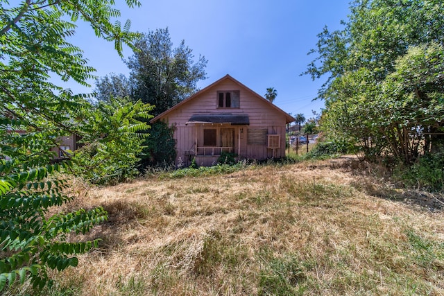 1868 Gold St, Redding, CA 96001 - view of rear view of property