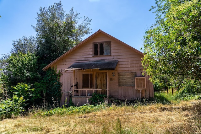 1868 Gold St, Redding, CA 96001 - view of front facade