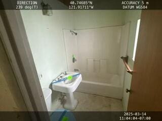 full bath with shower / washtub combination