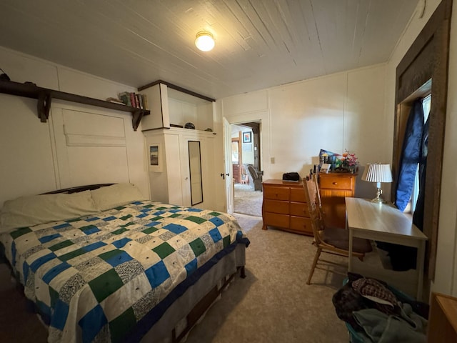 bedroom with carpet flooring